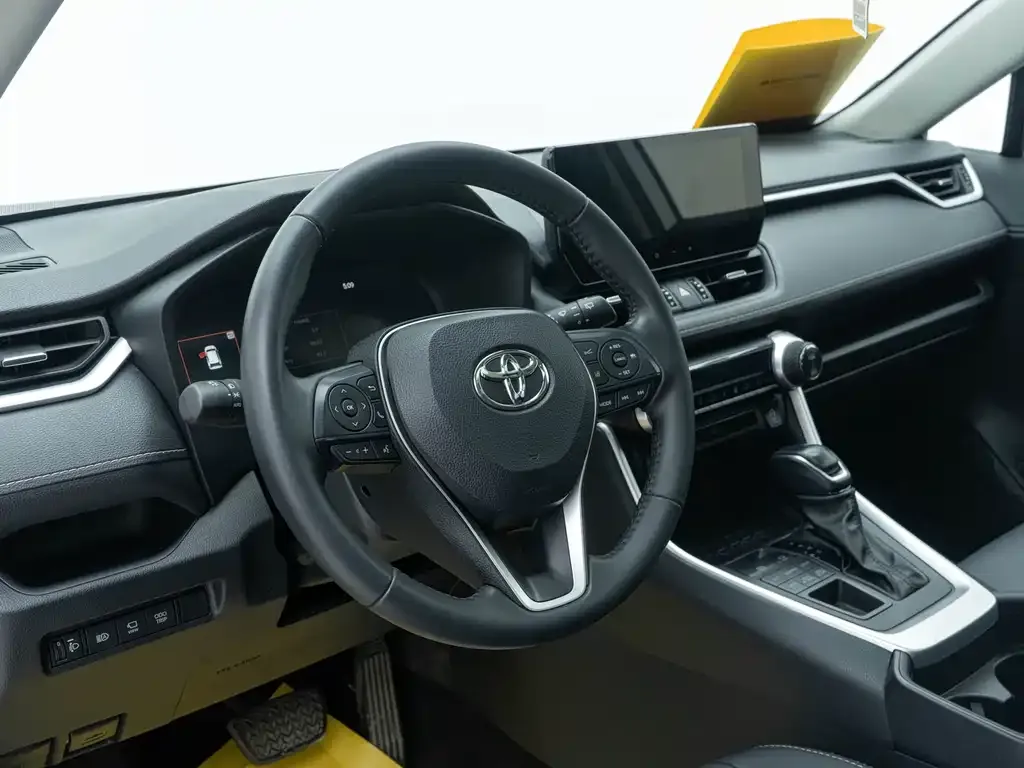 Toyota Wildlander 2023 из CN, фото 4