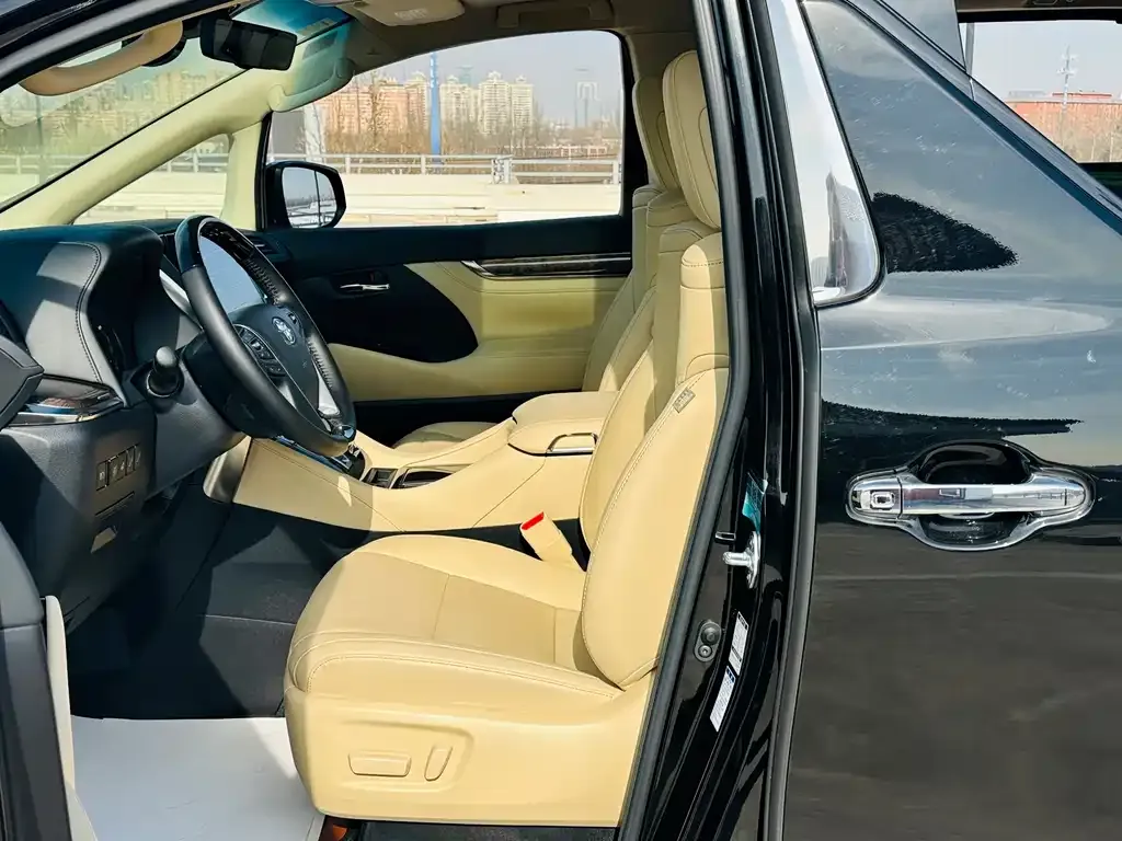 Toyota Vellfire 2021 из CN, фото 10