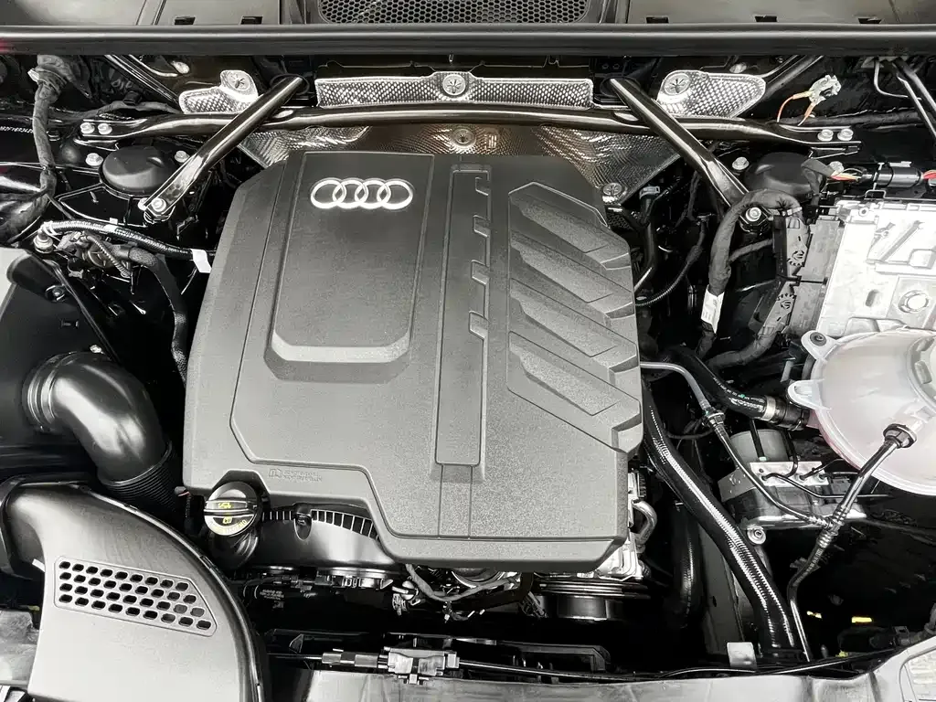 Audi Q5L 2025 из CN, фото 5