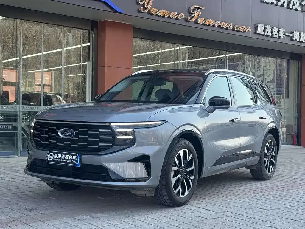 Ford Edge — фото 1