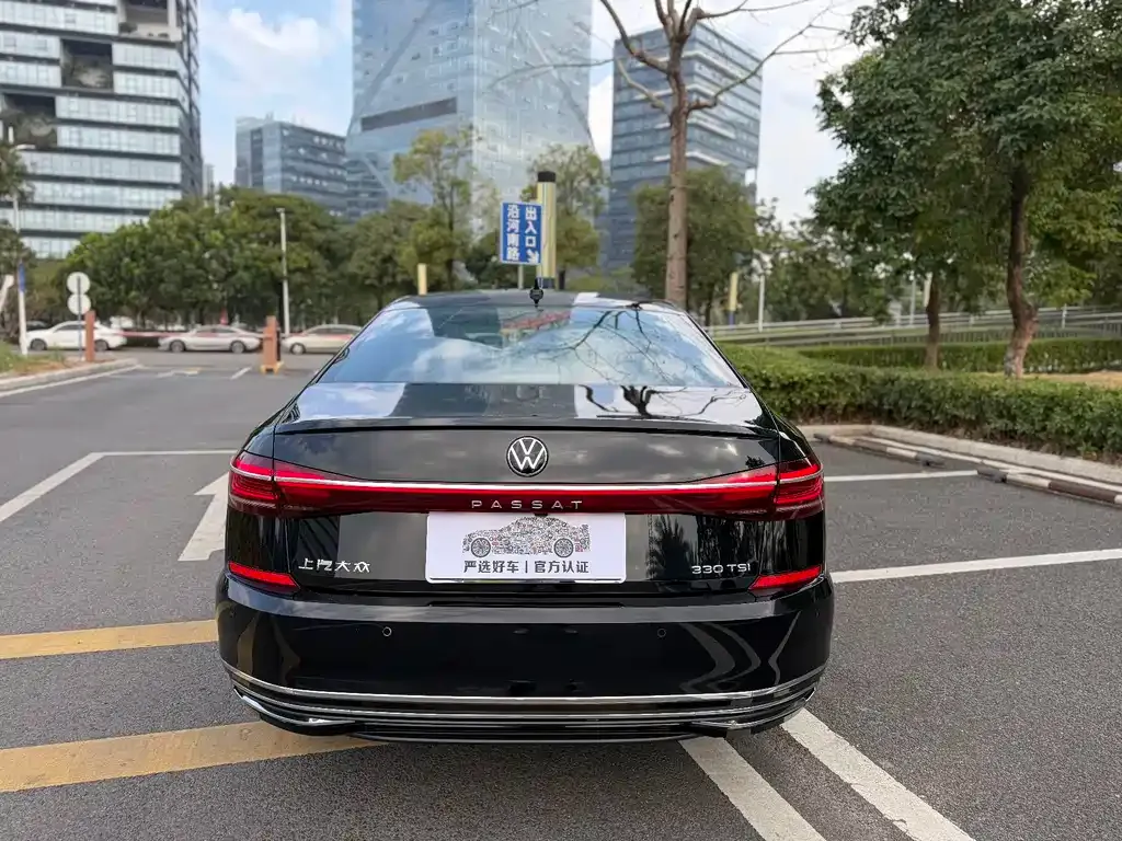 Volkswagen Passat 2023 из CN, фото 7