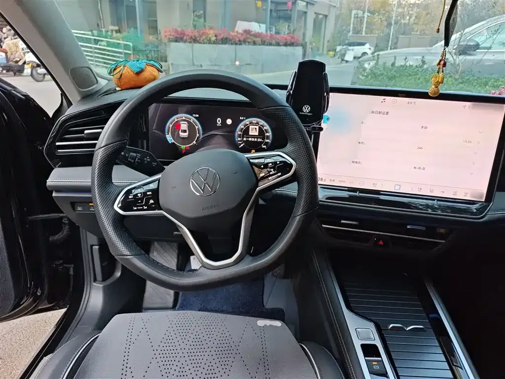 Volkswagen Magotan 2024 из CN, фото 7