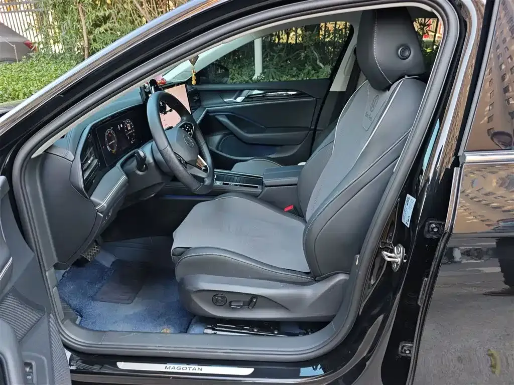 Volkswagen Magotan 2024 из CN, фото 8