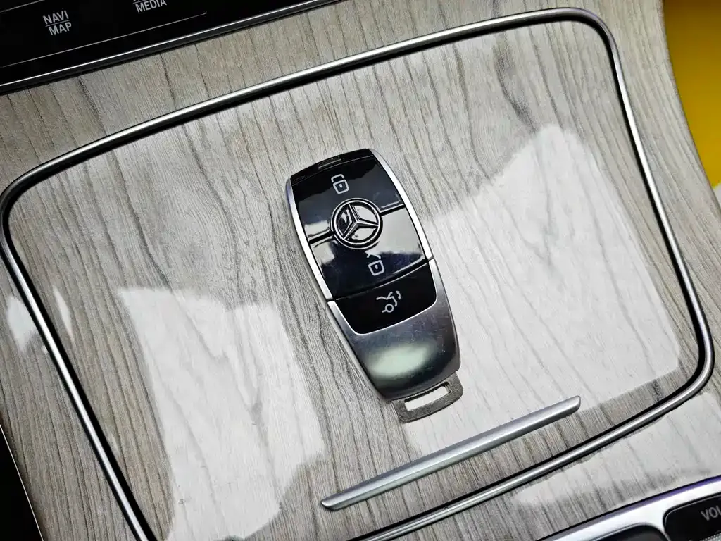 Mercedes-Benz E-Class (Import) 2023 из CN, фото 10