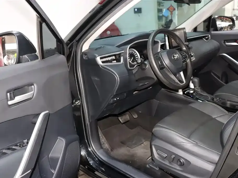 Toyota Frontlander 2023 из CN, фото 8