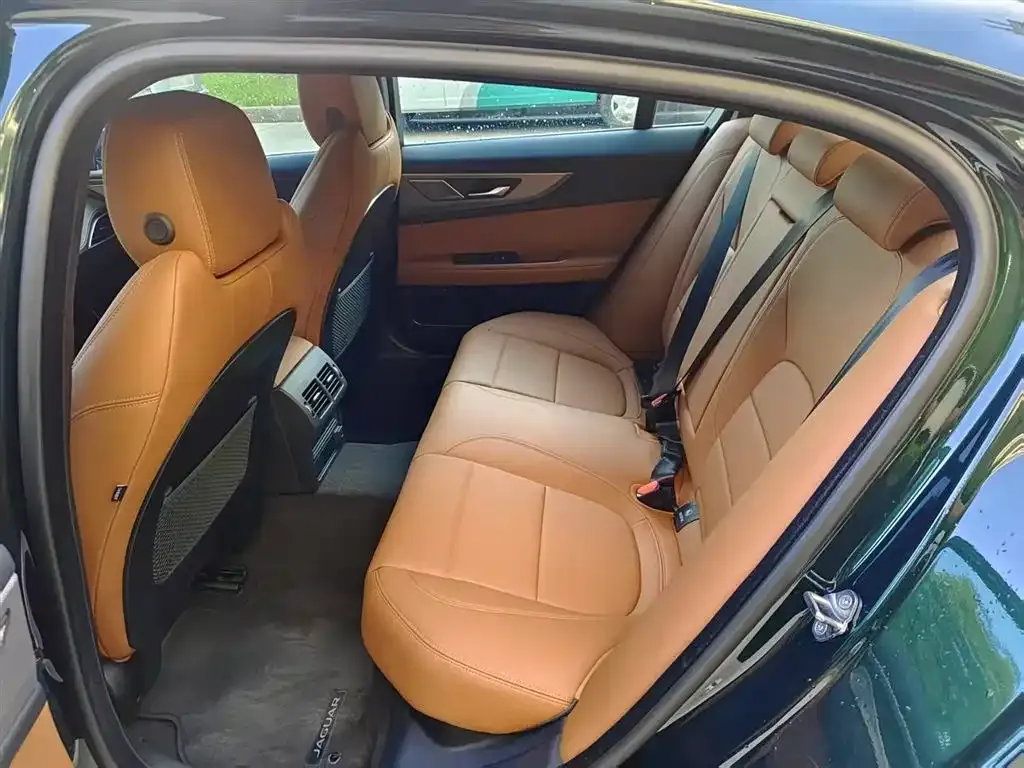 Jaguar XEL 2024 из CN, фото 3