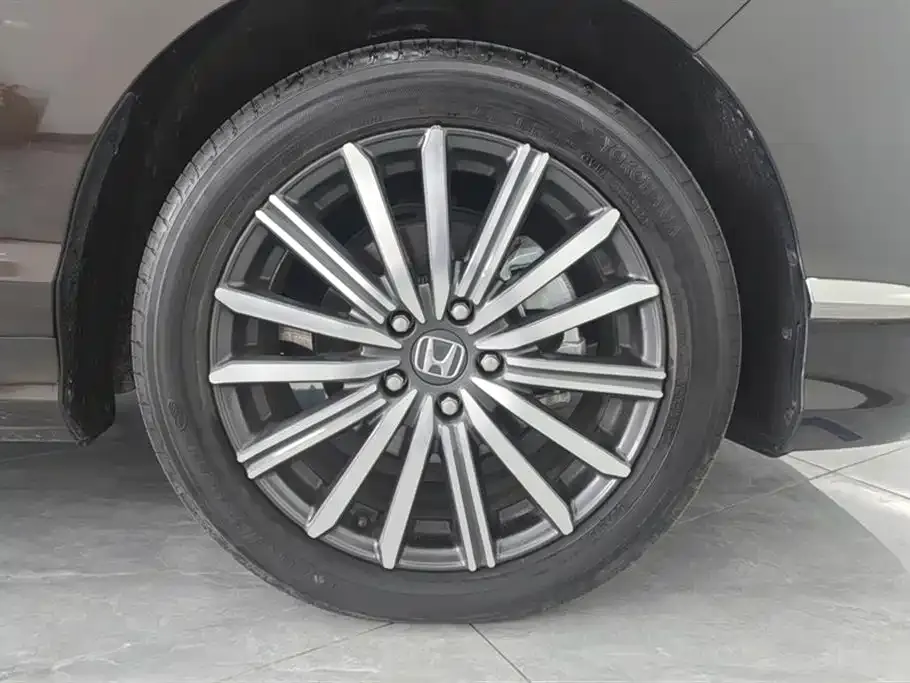 Honda Elysion 2023 из CN, фото 7