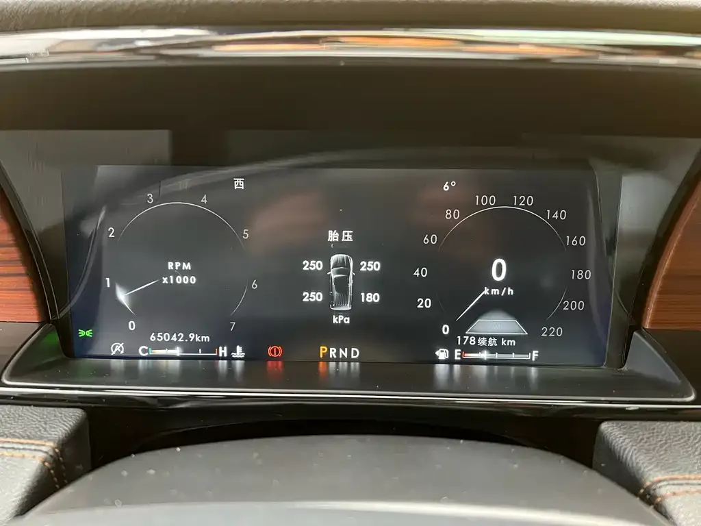 Lincoln Navigator 2021 из CN, фото 5