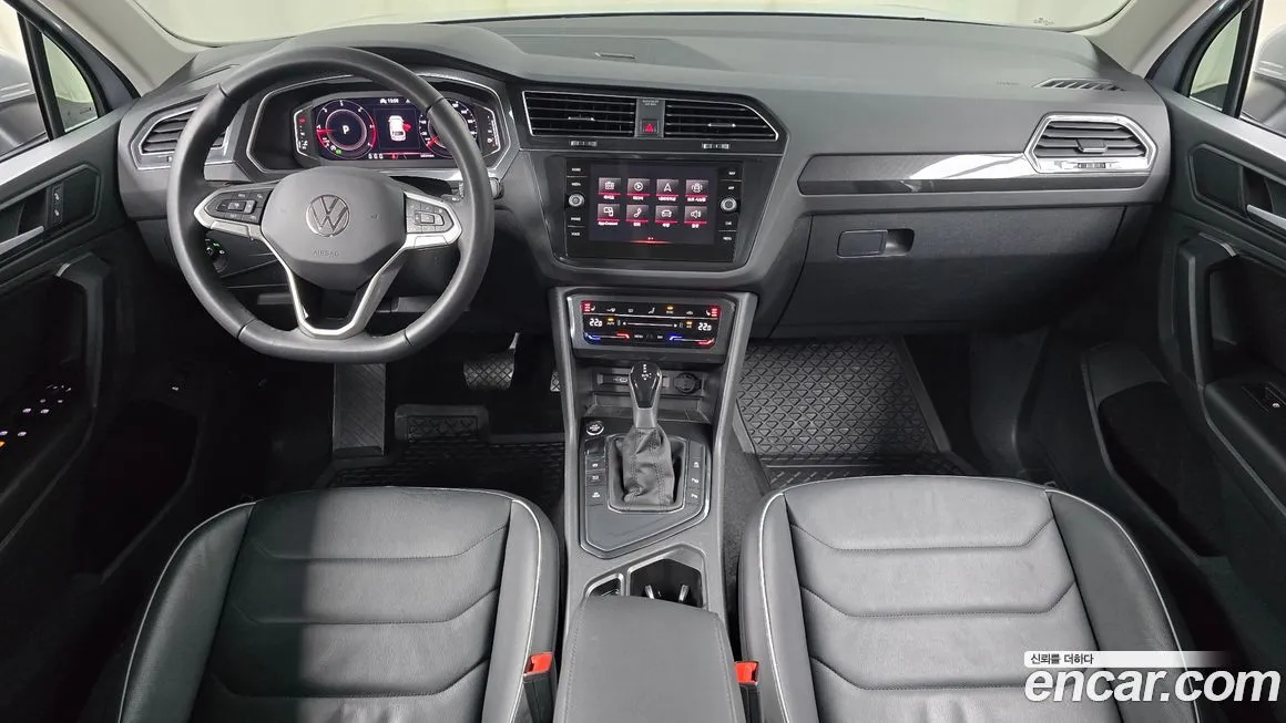 Volkswagen Tiguan — фото 5