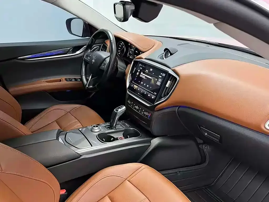 Maserati Ghibli — фото 6