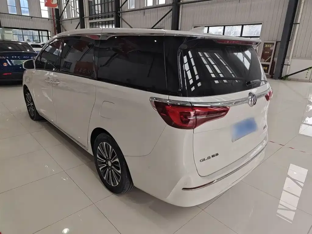 Buick GL8 2024 из CN, фото 2