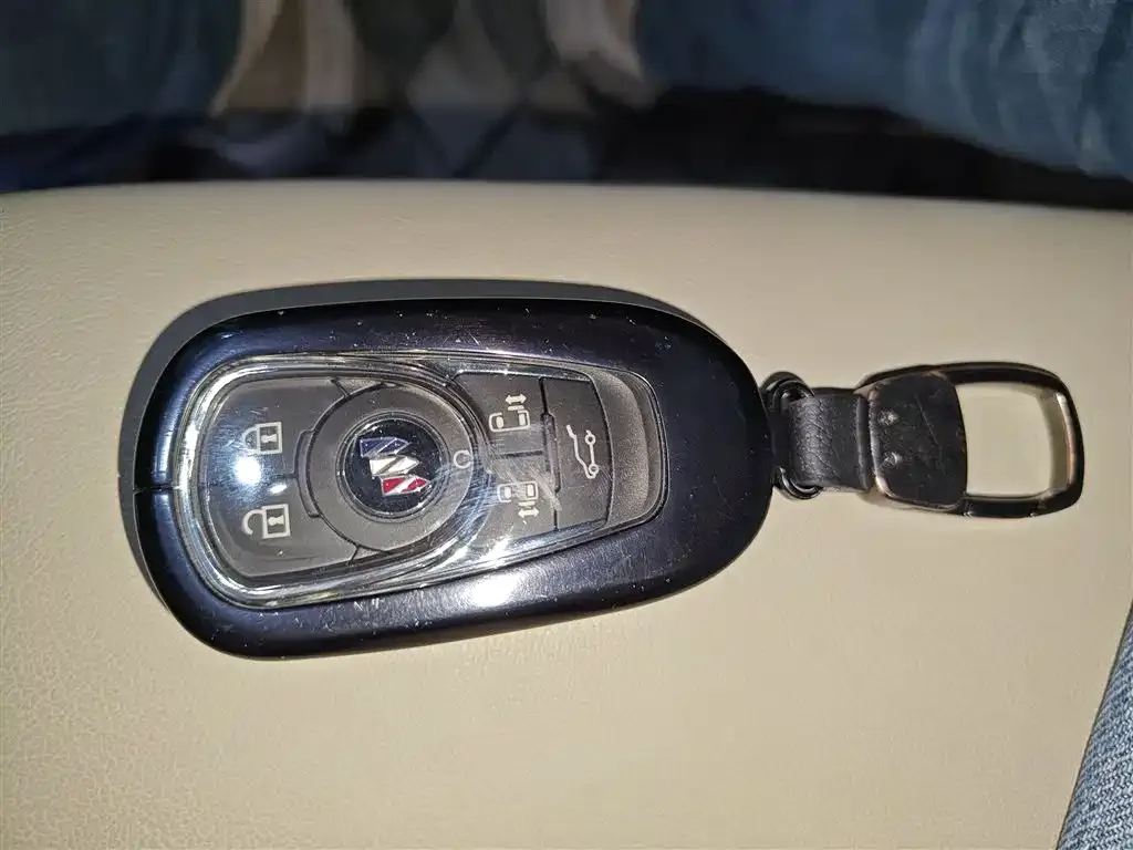 Buick GL8 2024 из CN, фото 10