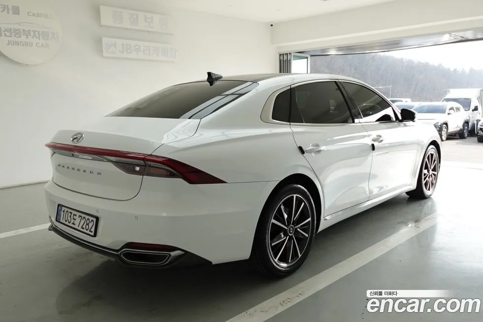 Hyundai Grandeur 2022 из KR, фото 8