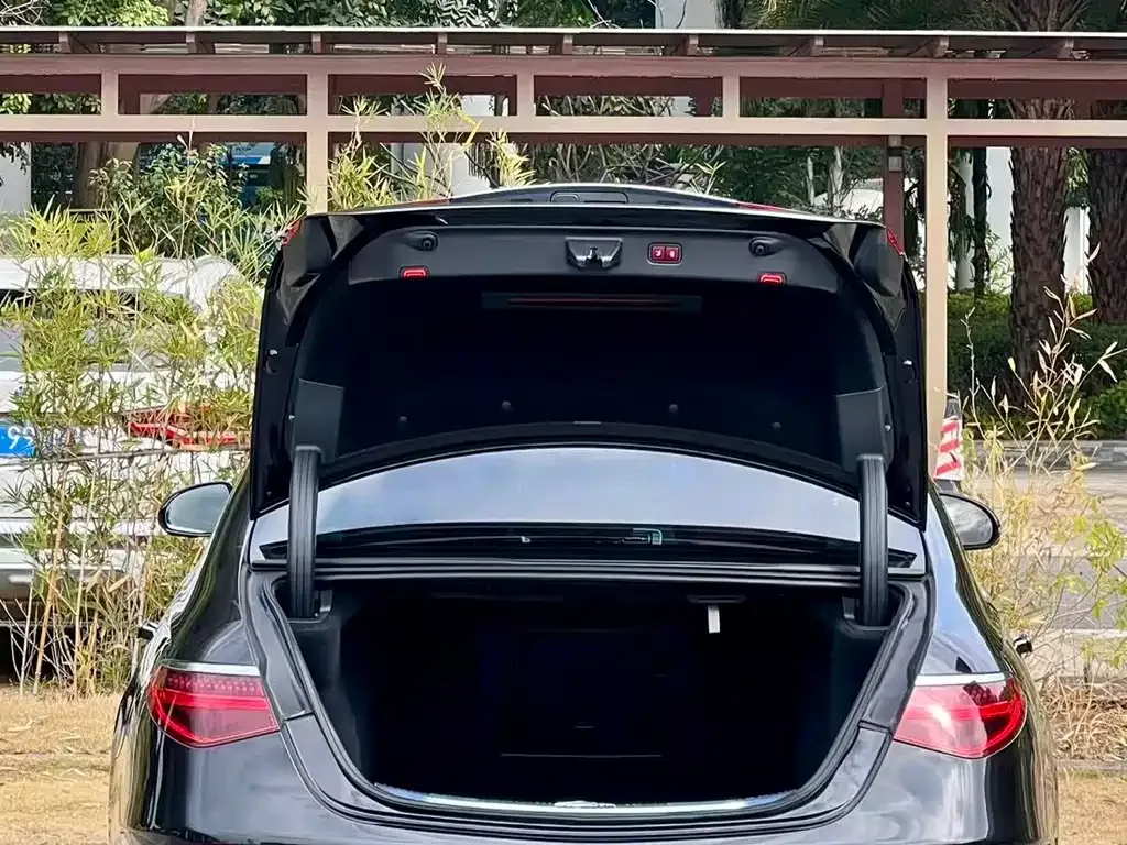 Mercedes-Benz S-Class 2023 из CN, фото 2