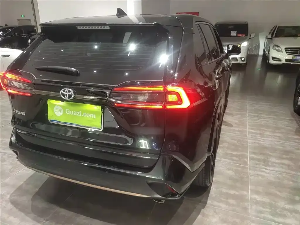 Toyota Wildlander 2022 из CN, фото 3