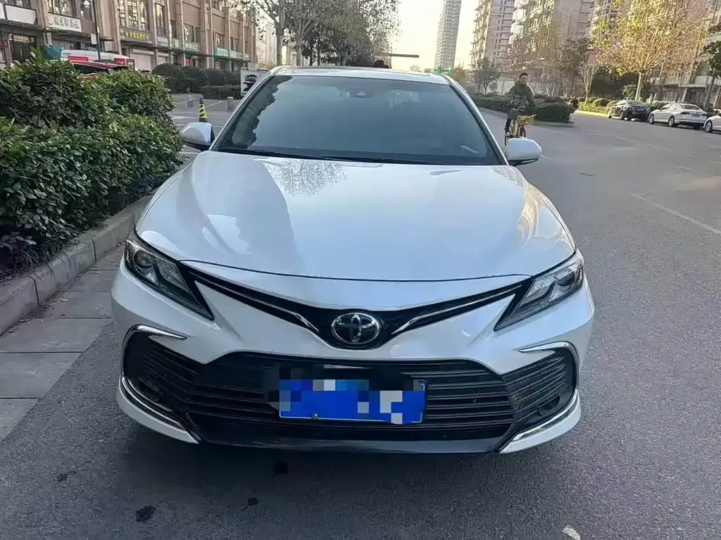 Toyota Camry 2023 из CN, фото 5