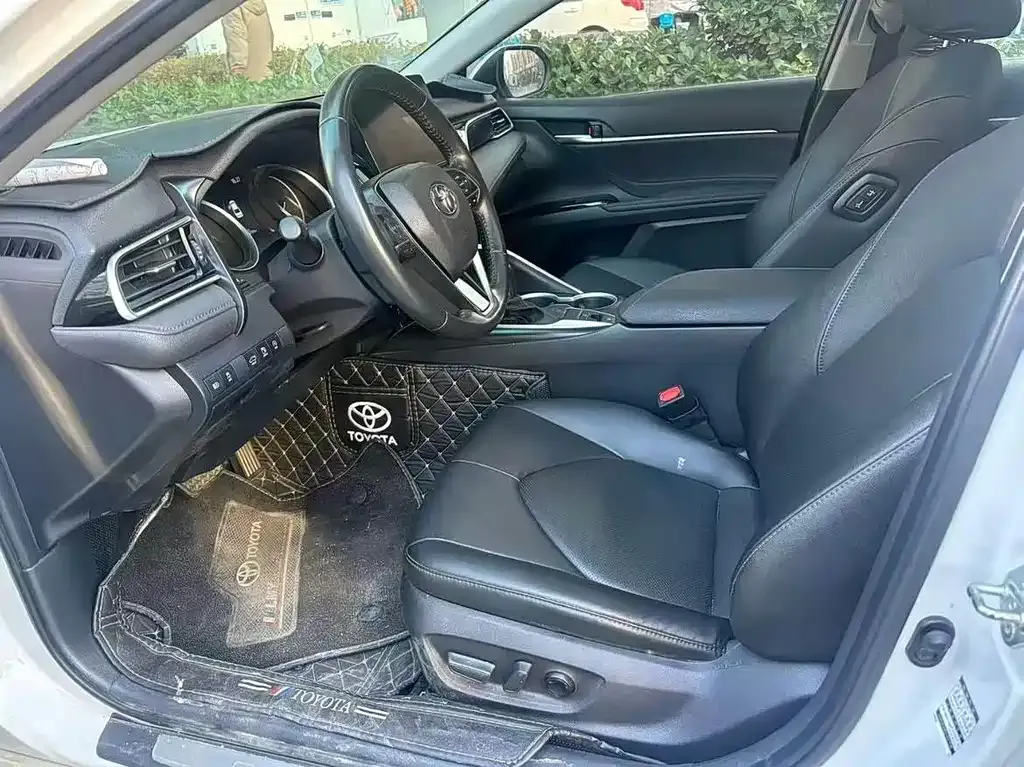 Toyota Camry 2023 из CN, фото 6