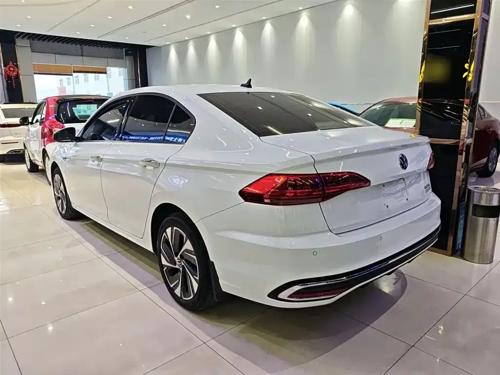 Volkswagen Bora 2024 из CN, фото 5