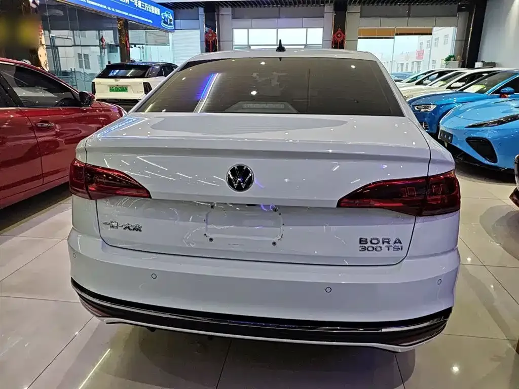 Volkswagen Bora 2024 из CN, фото 9