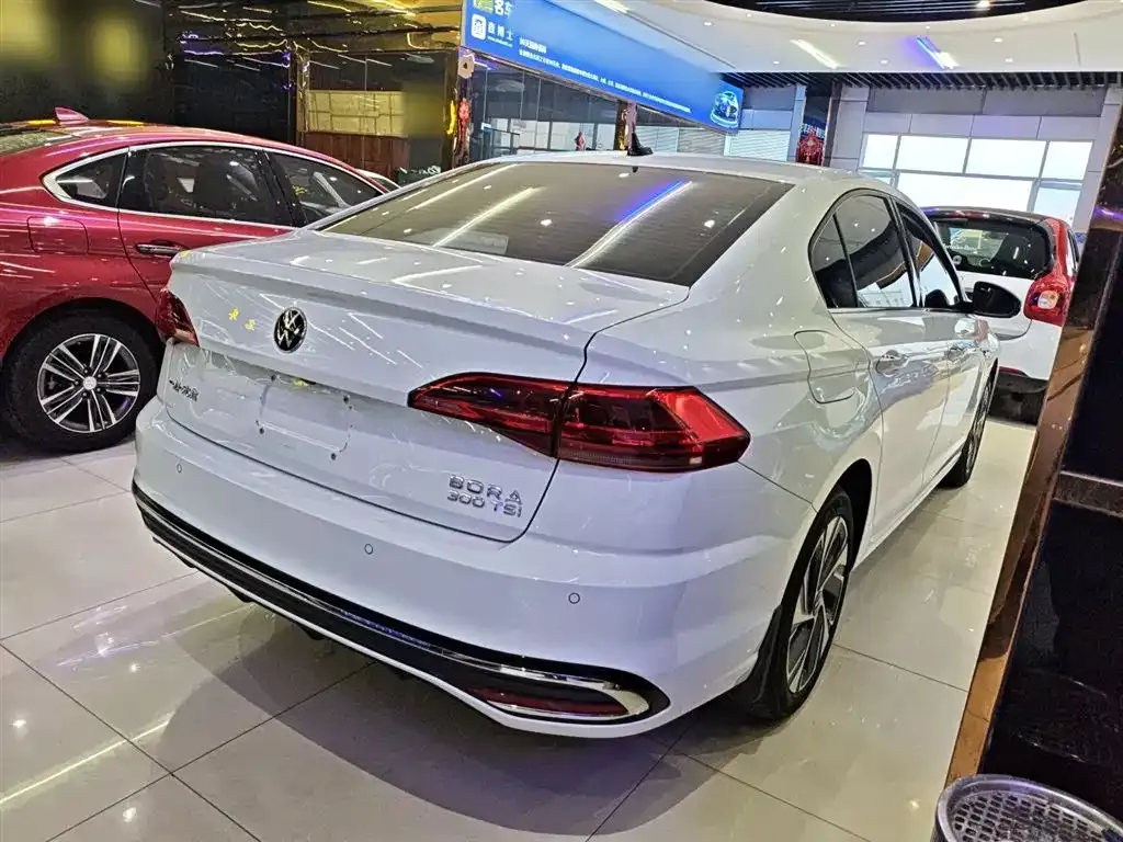 Volkswagen Bora 2024 из CN, фото 3