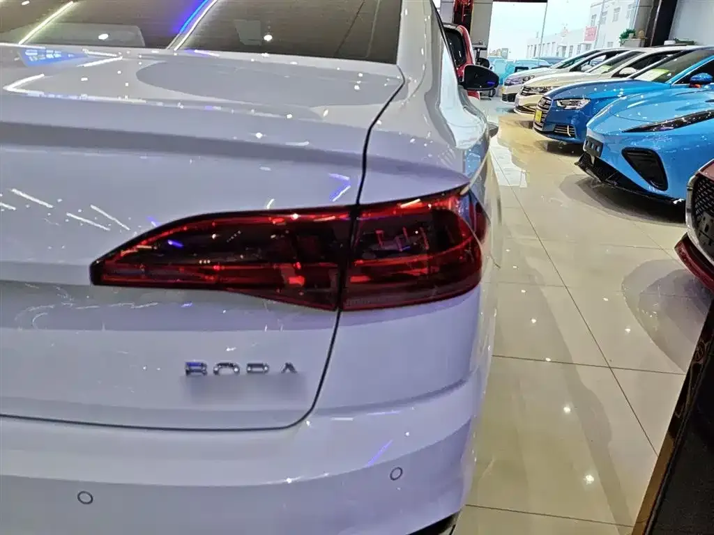 Volkswagen Bora 2024 из CN, фото 2