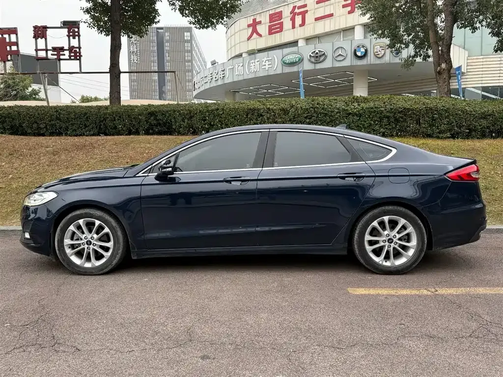 Ford Mondeo 2021 из CN, фото 4