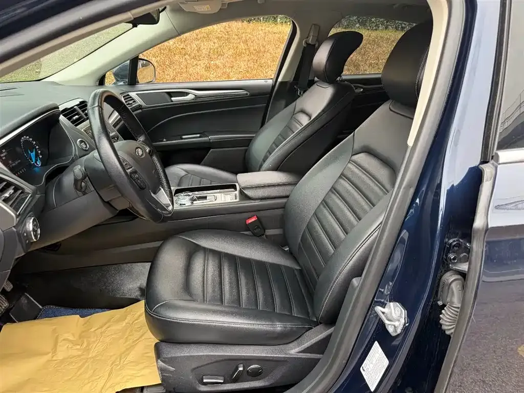 Ford Mondeo 2021 из CN, фото 9