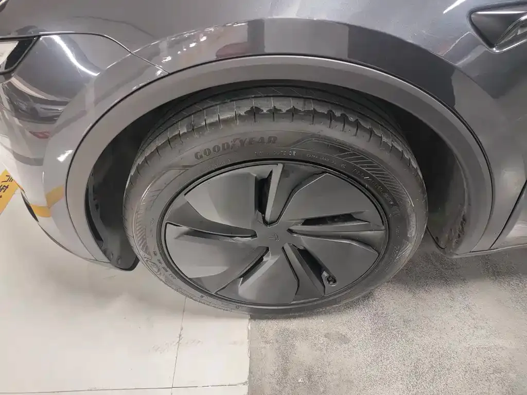 Tesla Model Y 2025 из CN, фото 4