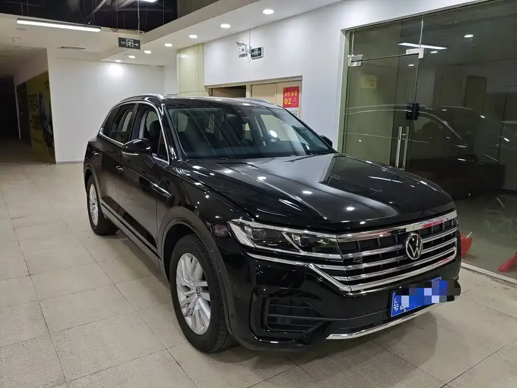 Volkswagen Touareg 2023 из CN, фото 5
