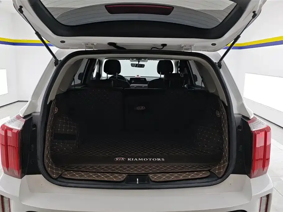 Kia Sportage 2023 из CN, фото 10