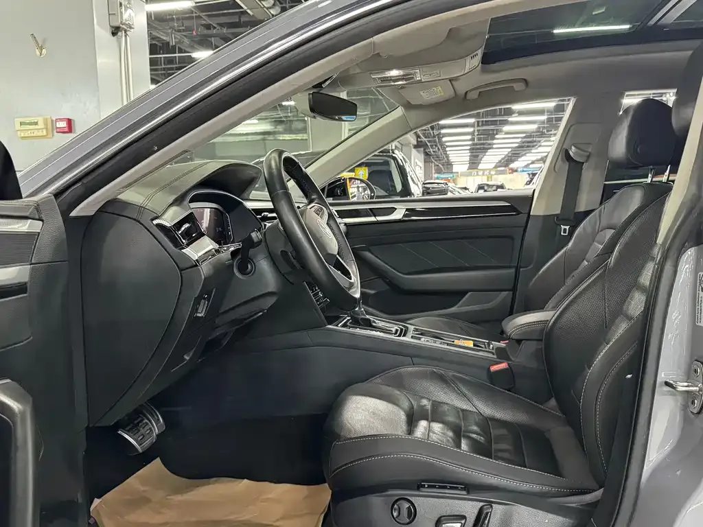Volkswagen CC 2022 из CN, фото 3