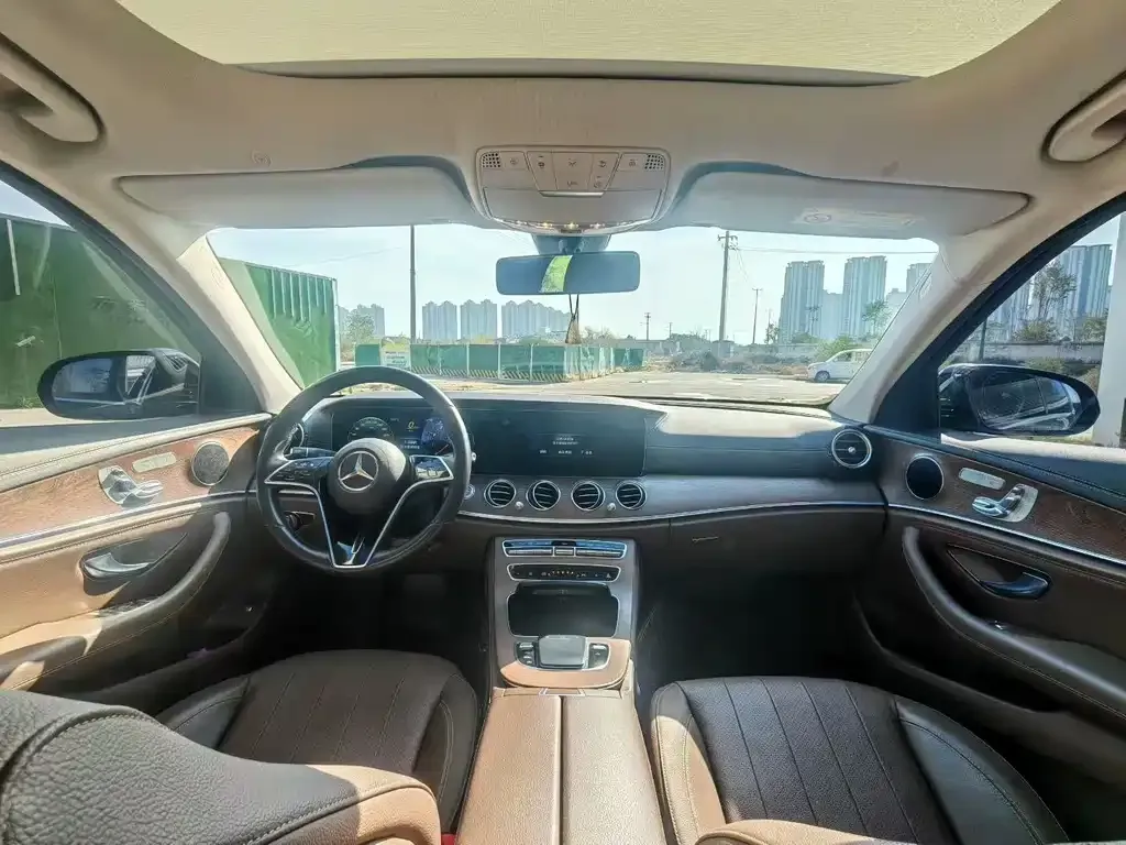 Mercedes-Benz E-Class 2023 из CN, фото 7