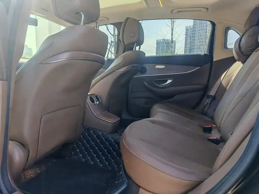 Mercedes-Benz E-Class 2023 из CN, фото 3