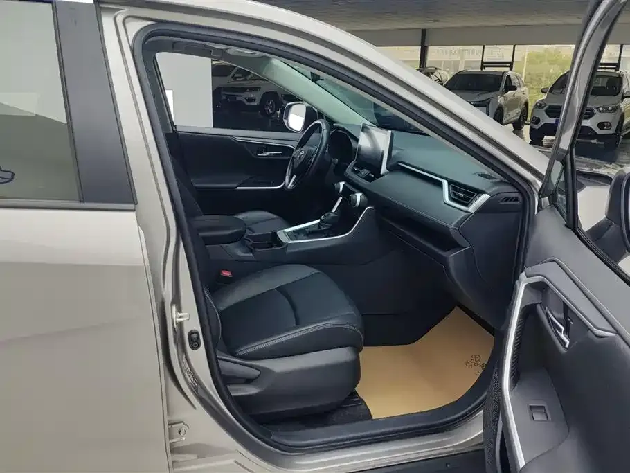 Toyota RAV4 2021 из CN, фото 10