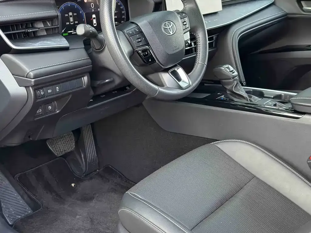 Toyota Camry 2025 из CN, фото 8