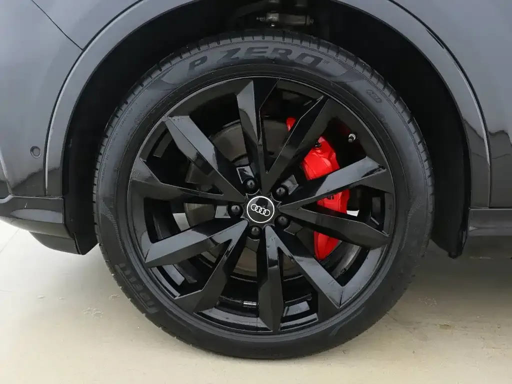 Audi Q7 2021 из CN, фото 10