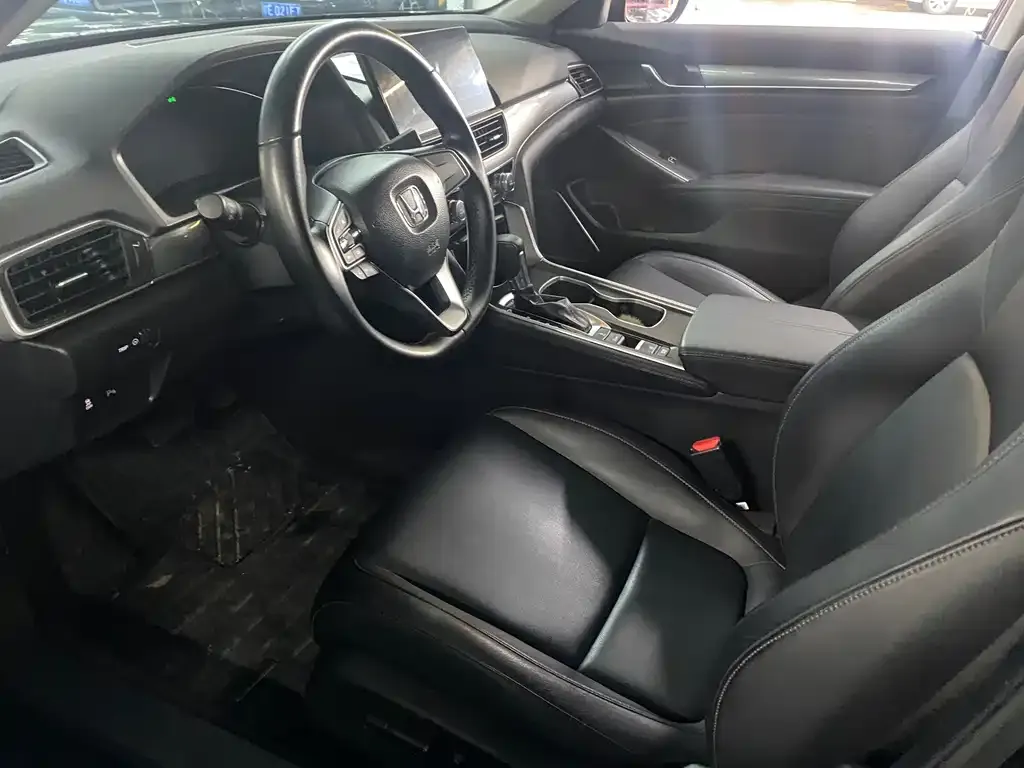 Honda Accord 2022 из CN, фото 2
