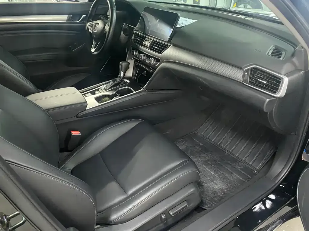 Honda Accord 2022 из CN, фото 10