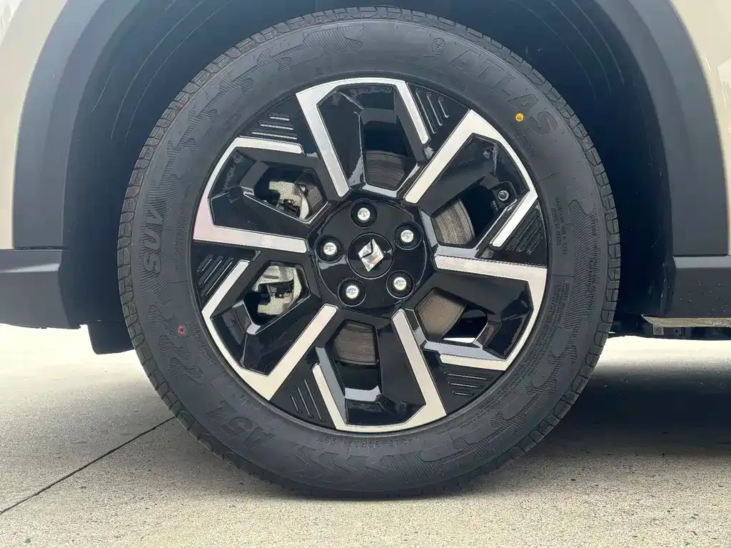 Baojun E6 2025 из CN, фото 5