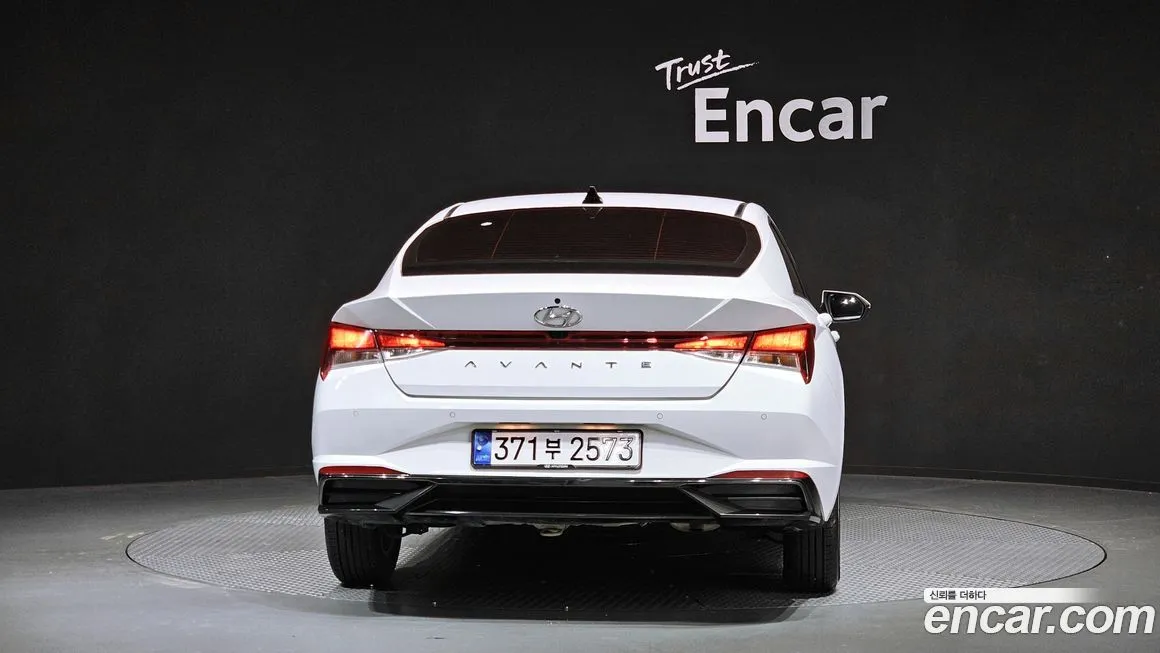 Hyundai AVANTE 2022 из KR, фото 2