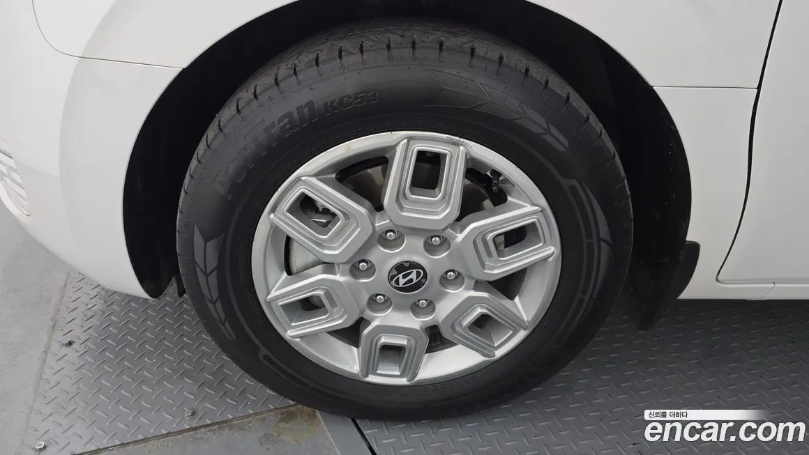 Hyundai Staria 2025 из KR, фото 8
