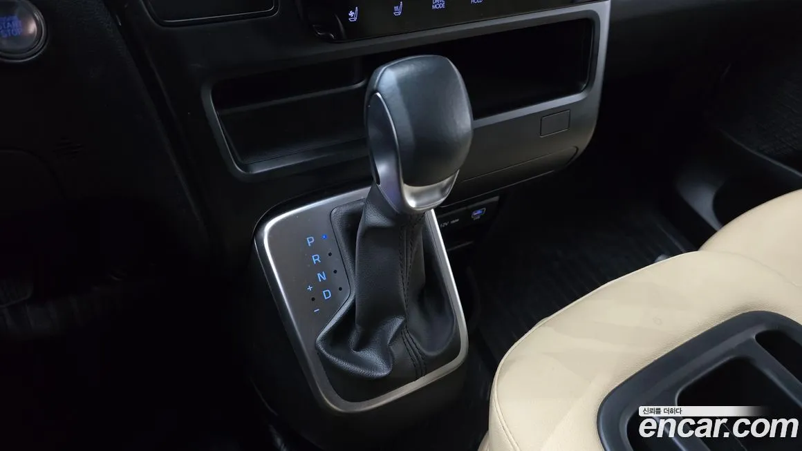 Hyundai Staria 2025 из KR, фото 5