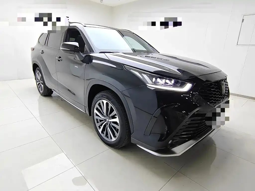 Toyota Crown Kluger 2025 из CN, фото 3