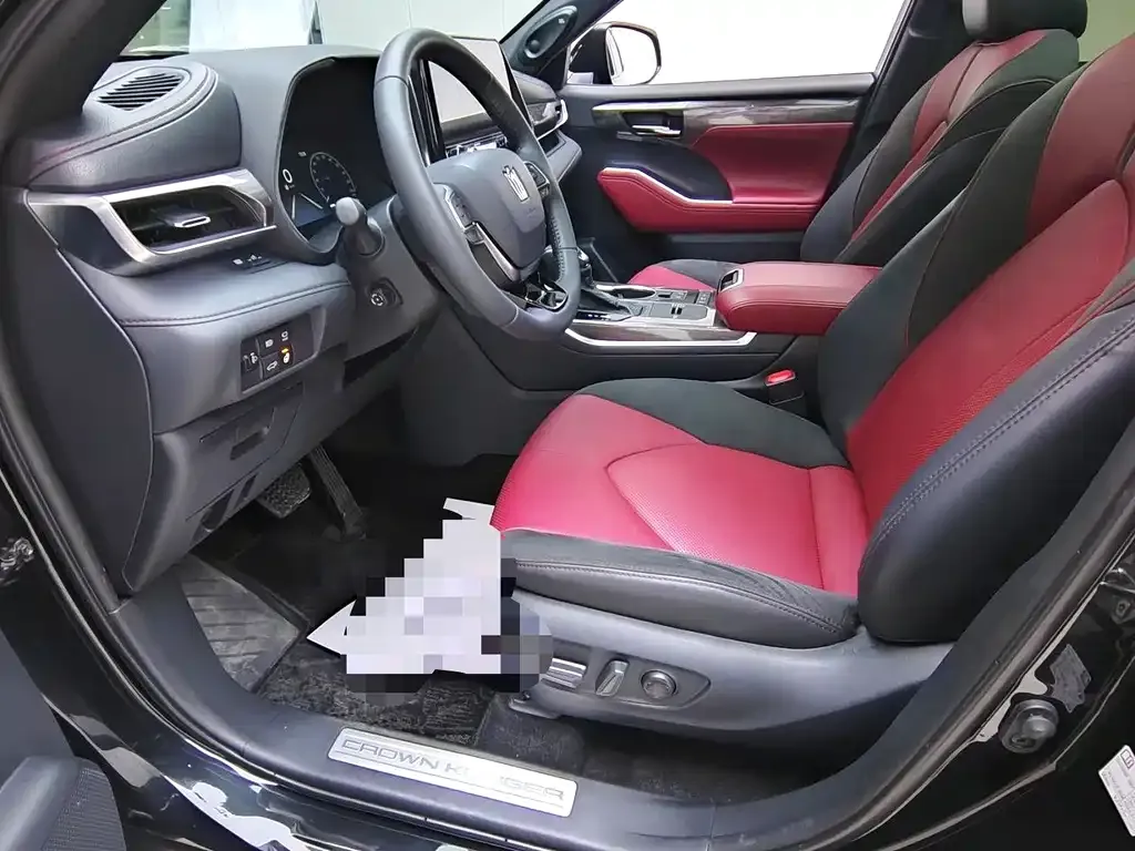 Toyota Crown Kluger 2025 из CN, фото 5