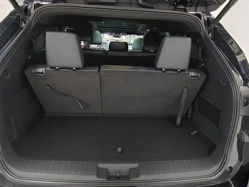 Toyota Crown Kluger 2025 из CN, фото 2