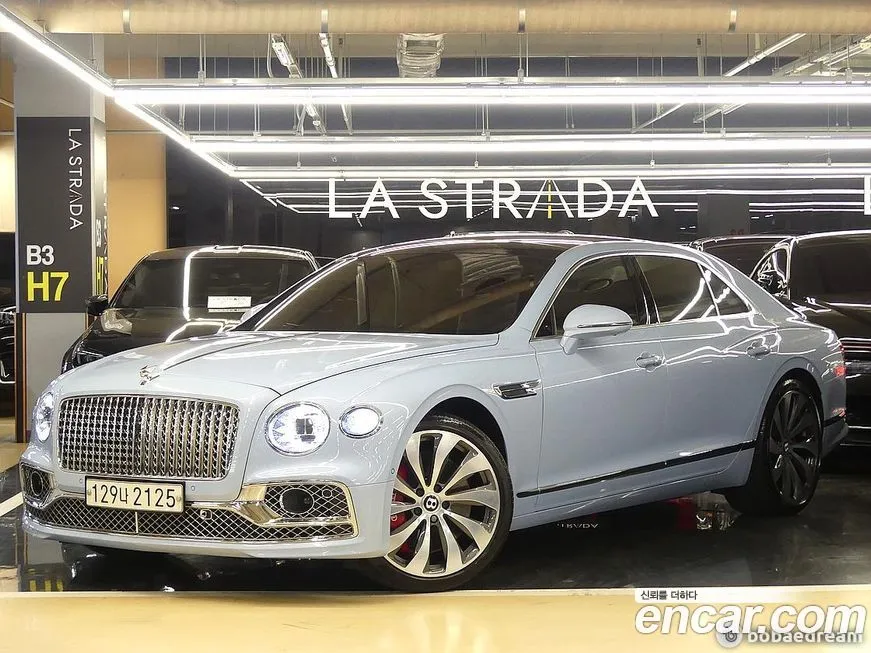 Bentley Flying Spur — фото 8