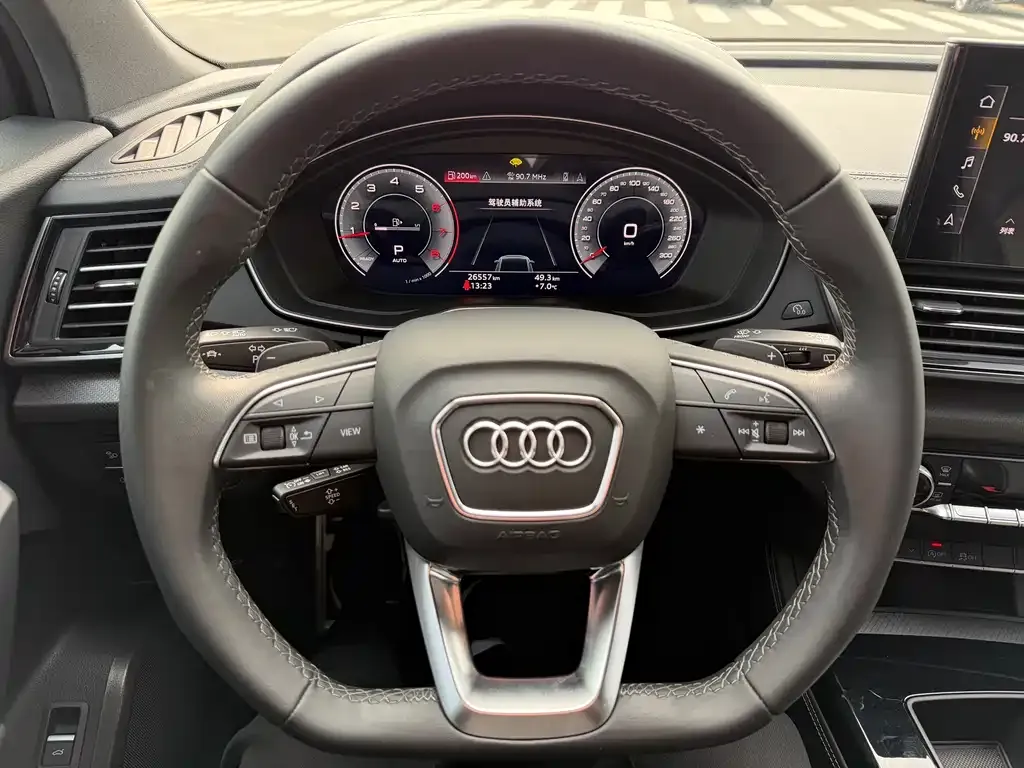 Audi Q5L 2024 из CN, фото 6
