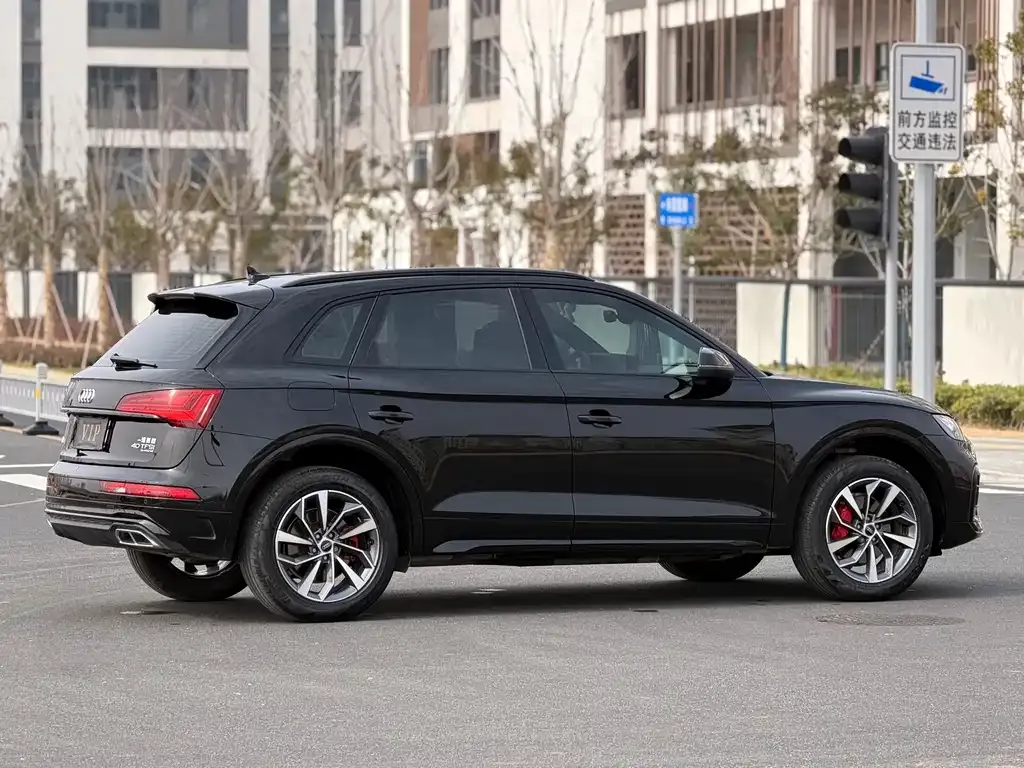 Audi Q5L 2024 из CN, фото 10