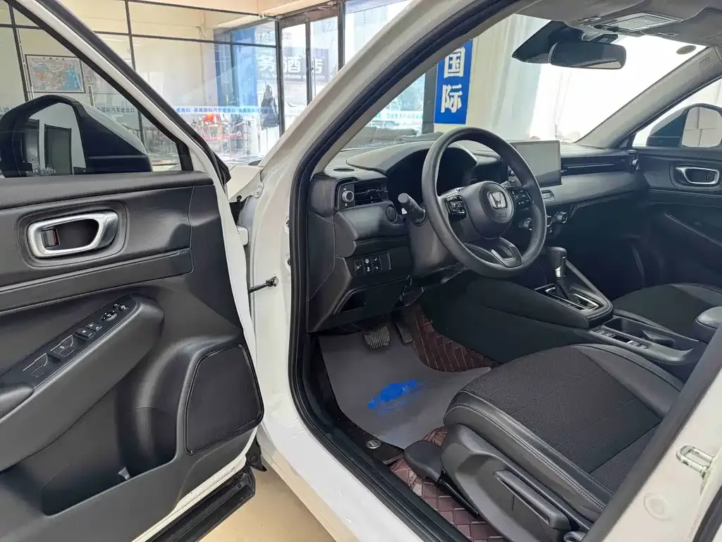 Honda Vezel 2023 из CN, фото 10
