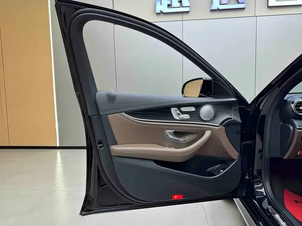 Mercedes-Benz E-Class 2021 из CN, фото 4